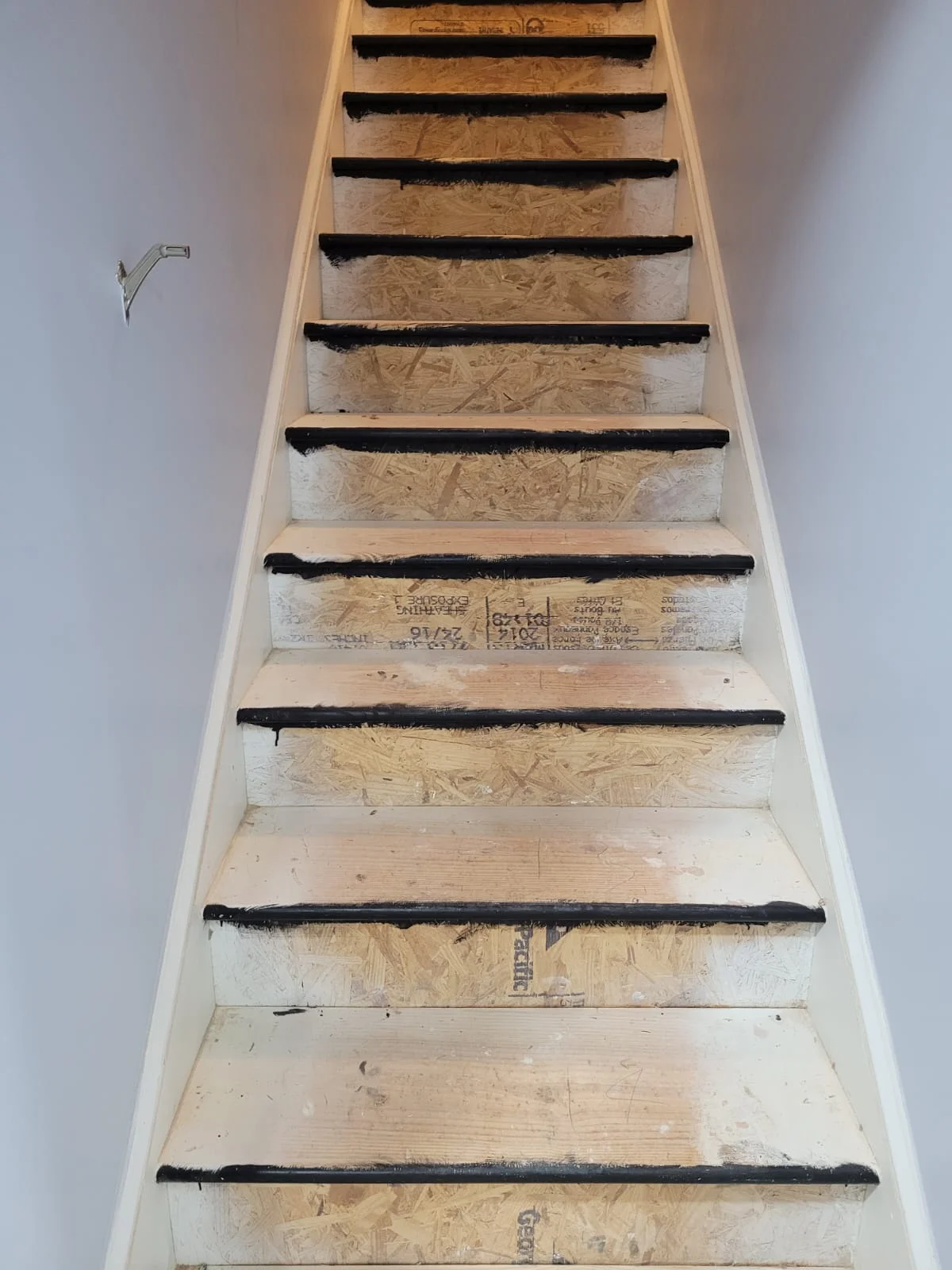 Structural finish of the base of the stairs for greater durability.